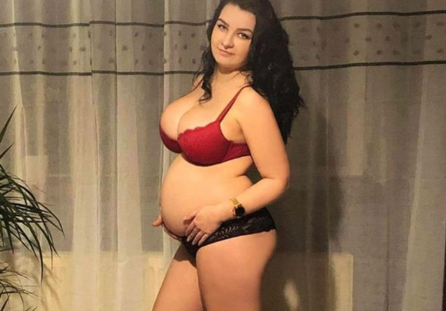 Ich zeige mich direkt vor der Sexchat Cam